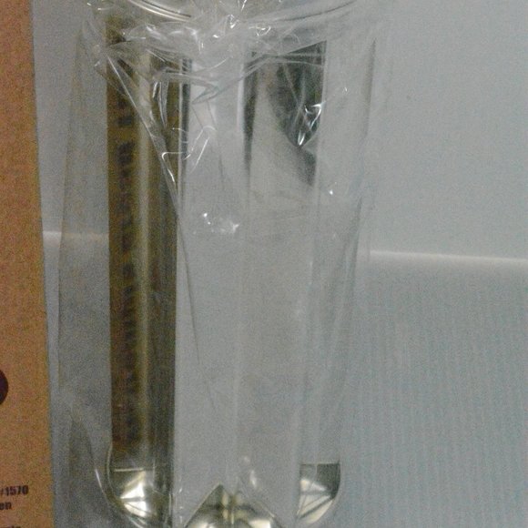 New In Box Pampered Chef Valtrompia Bread Tube Star Mold Baking Loaf Pan NIB - Picture 4 of 8